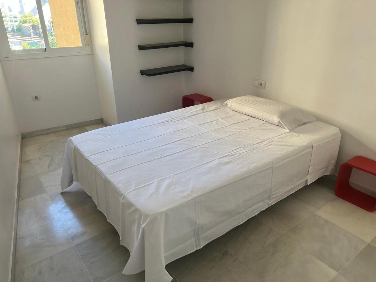 Piso De 3 Dormitorios Con Garaje Jerez de la Frontera Exterior foto